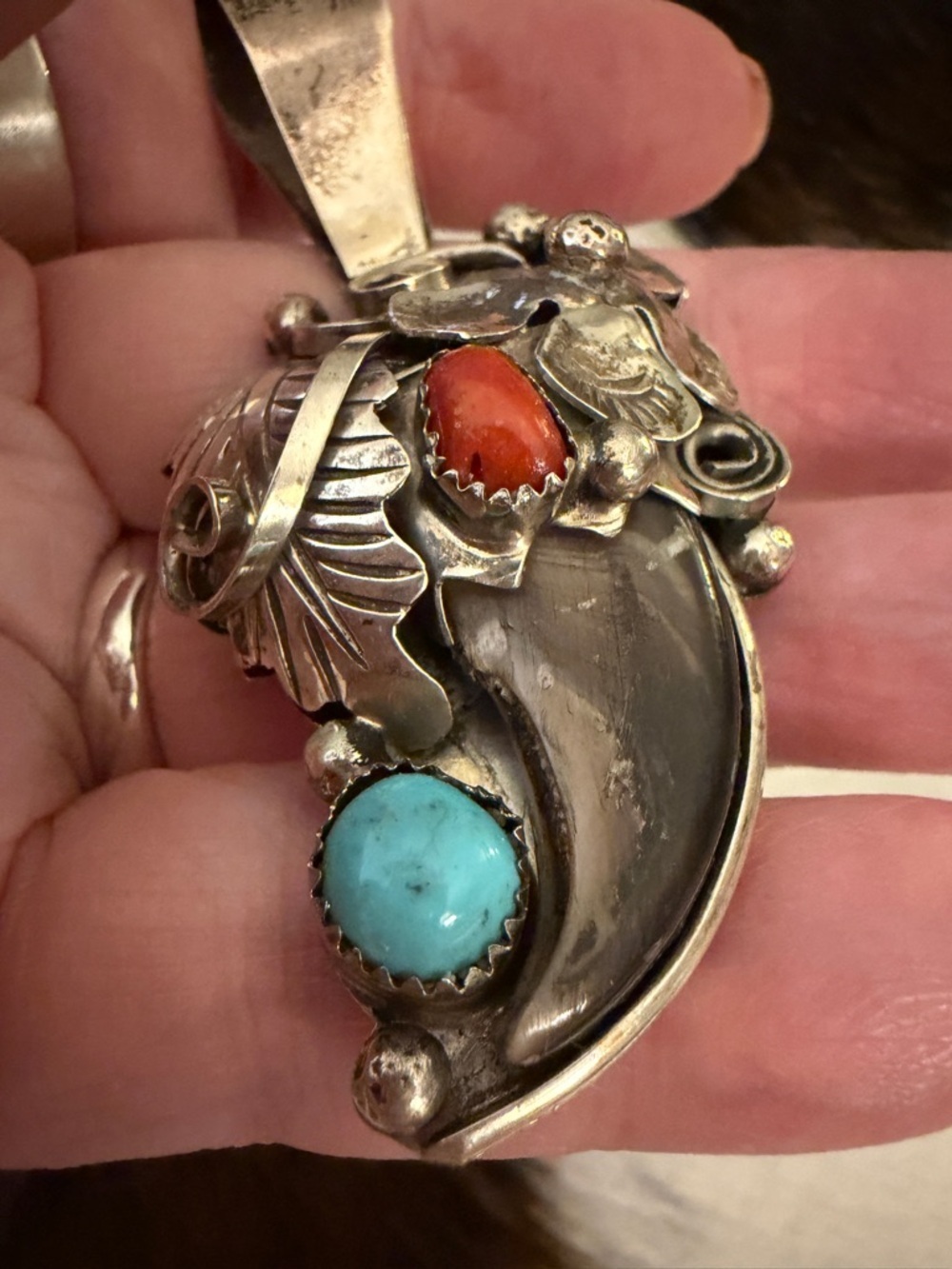 ❤️ Signed Navajo Jerry Thompson Kingman Turquoise Coral Bear Claw Pendant 925 - Picture 5 of 14